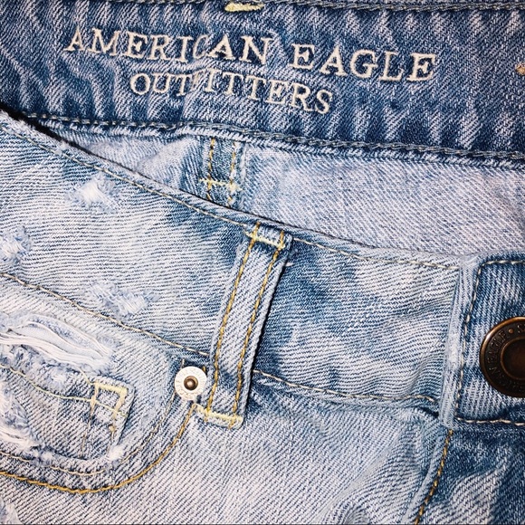 American Eagle size 00 cheeky distressed shorts - Picture 2 of 5
